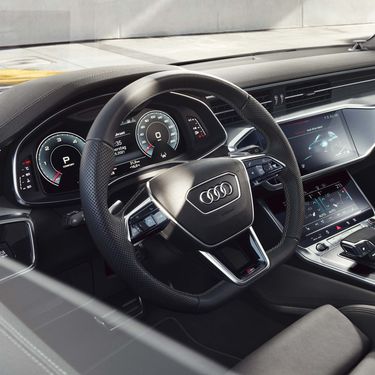 Интерьер Audi A6 Avant