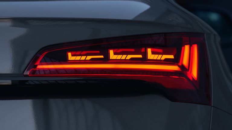 Audi Q5, задний фонарь
